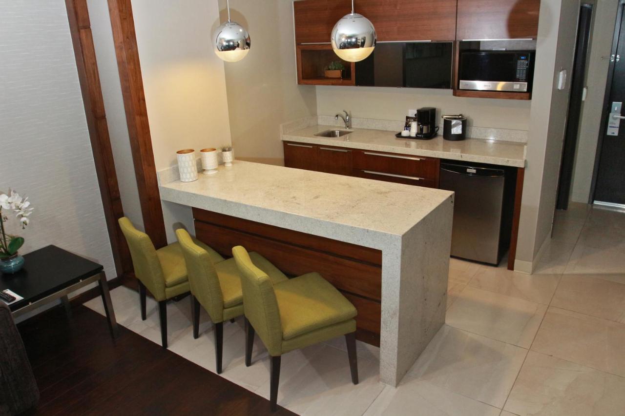 Holiday Inn Express & Suites Mexicali By Ihg Ngoại thất bức ảnh
