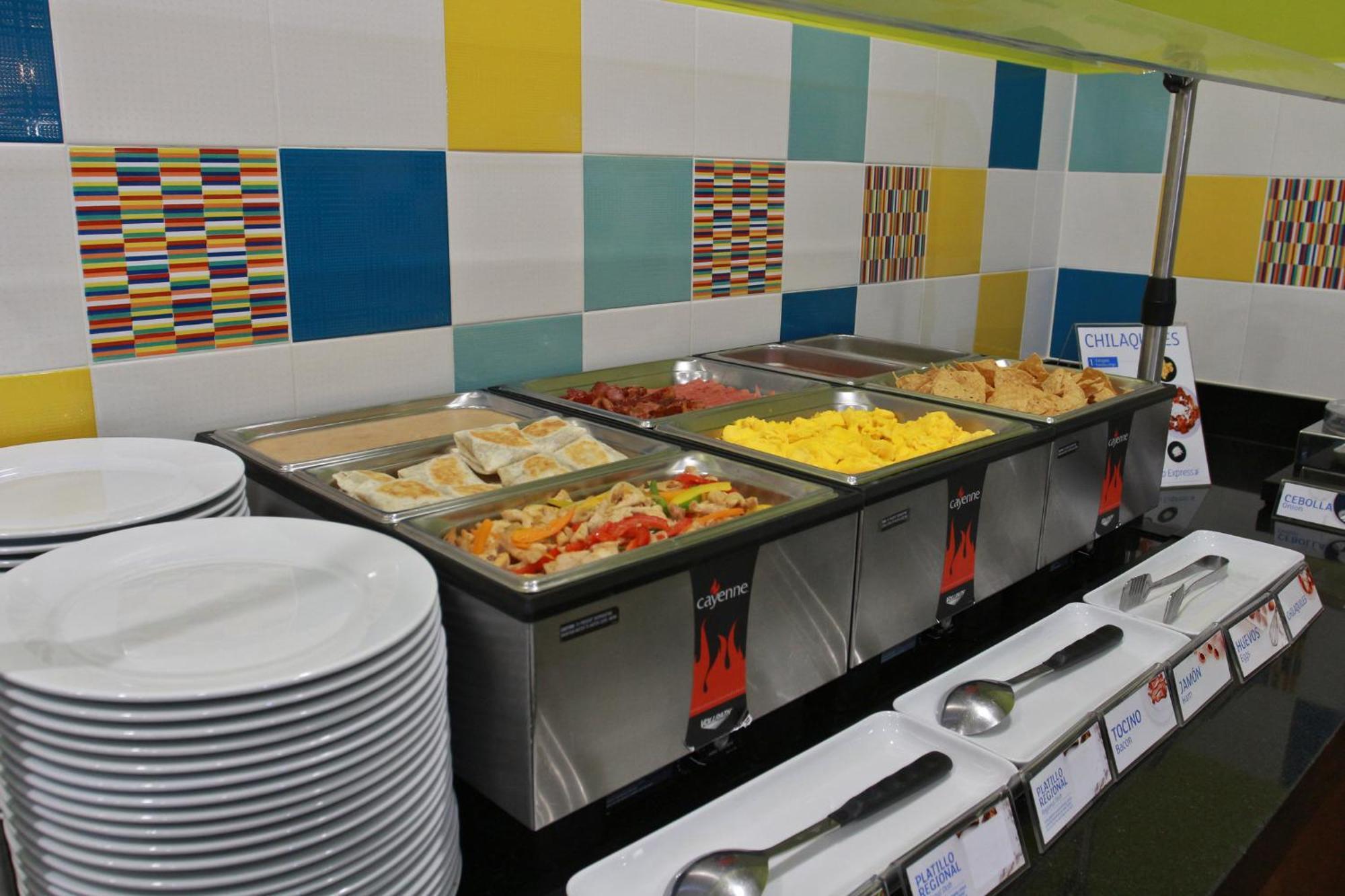 Holiday Inn Express & Suites Mexicali By Ihg Ngoại thất bức ảnh