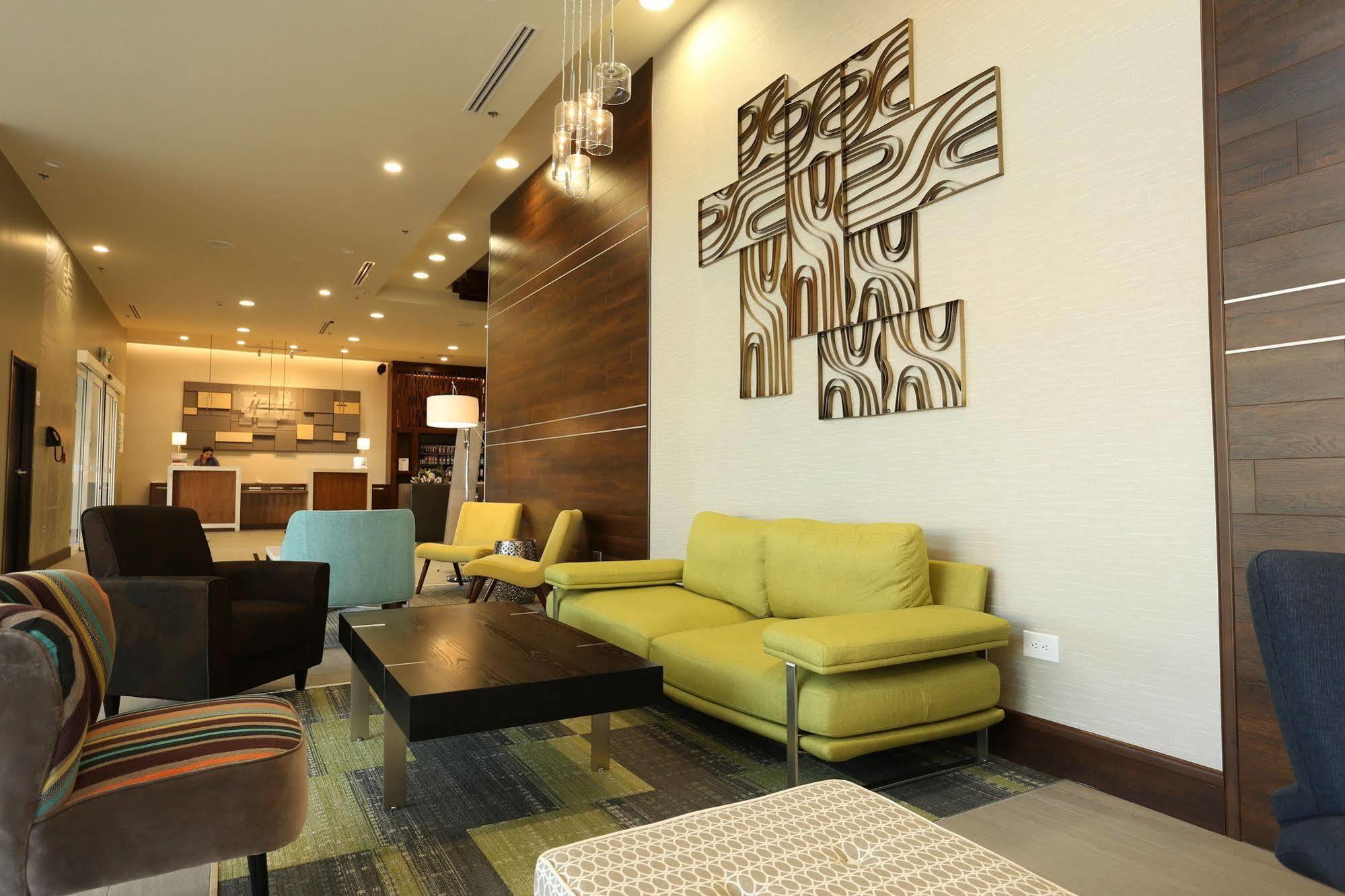 Holiday Inn Express & Suites Mexicali By Ihg Ngoại thất bức ảnh