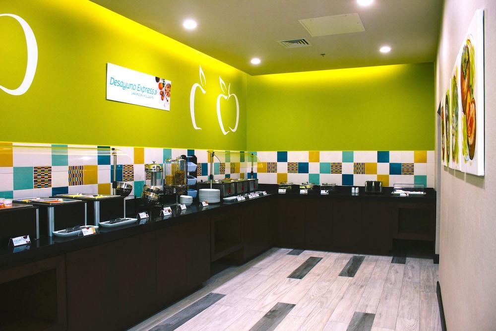 Holiday Inn Express & Suites Mexicali By Ihg Ngoại thất bức ảnh
